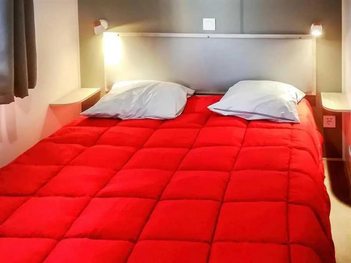 Camping - Piscine - Efaddh Pleumeur-Bodou Kemping