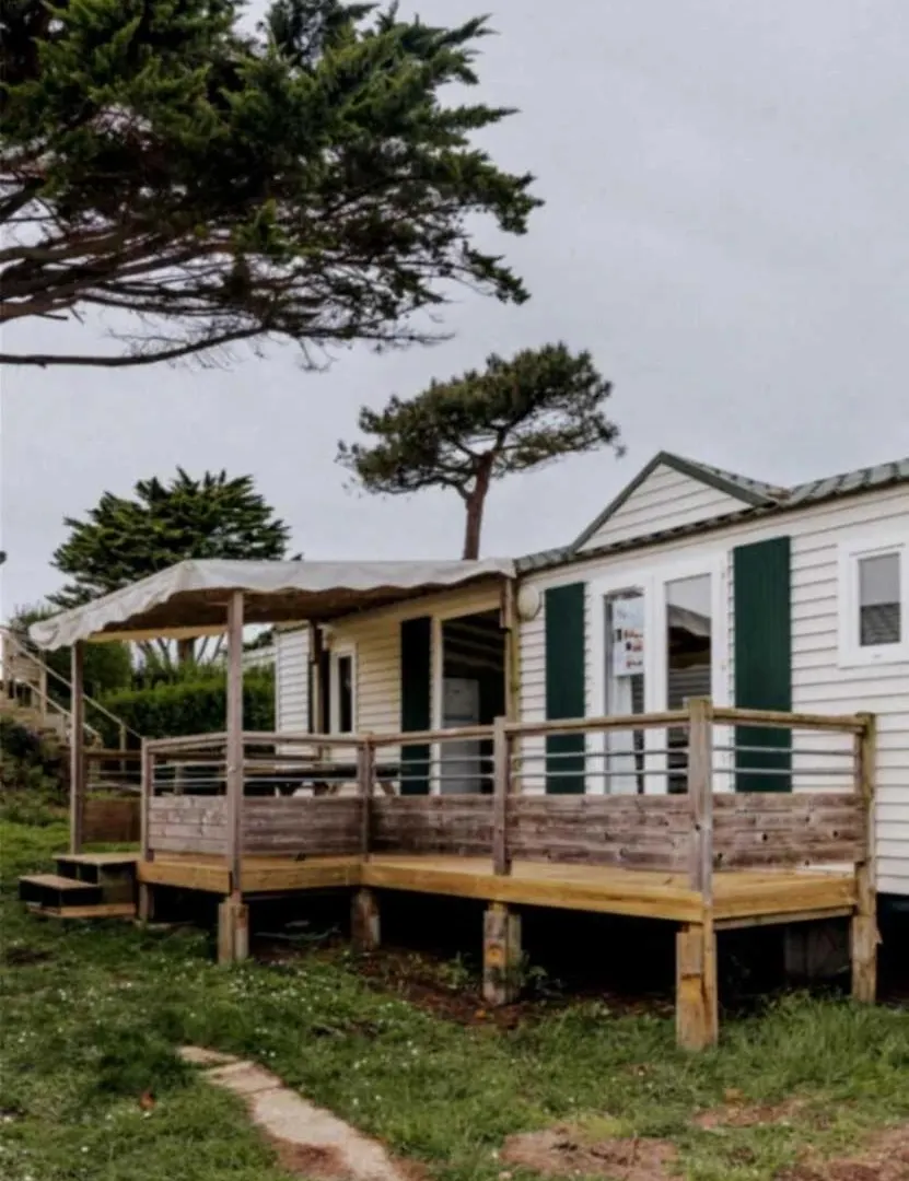 Camping - Piscine - Efaddh Pleumeur-Bodou